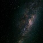 Opname van een nachtelijke hemel.